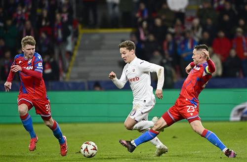 विटोरिया प्लज़ेन बनाम एंडरलेच