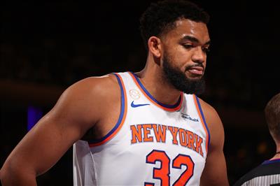 पूर्ण मारक क्षमता! थ्री निक्स ने हाफ टाइम में दोहरे अंक में स्कोर किया और दूसरे क्वार्टर में 42 अंक बनाए